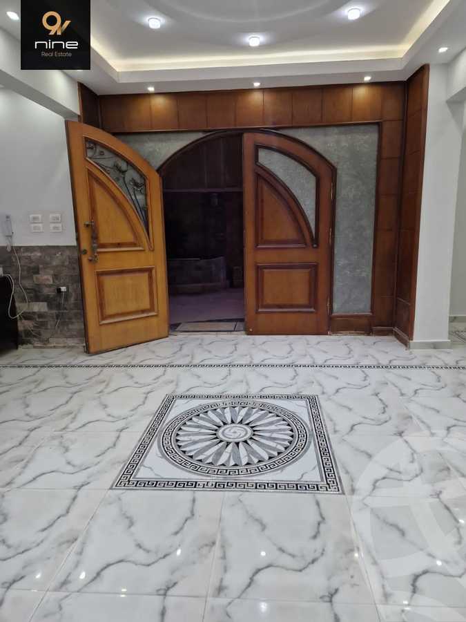https://aqarmap.com.eg/ar/listing/4265894-for-sale-cairo-6th-of-october-featured-neighborhood-sixth-touristic-village-sameh-gado-st