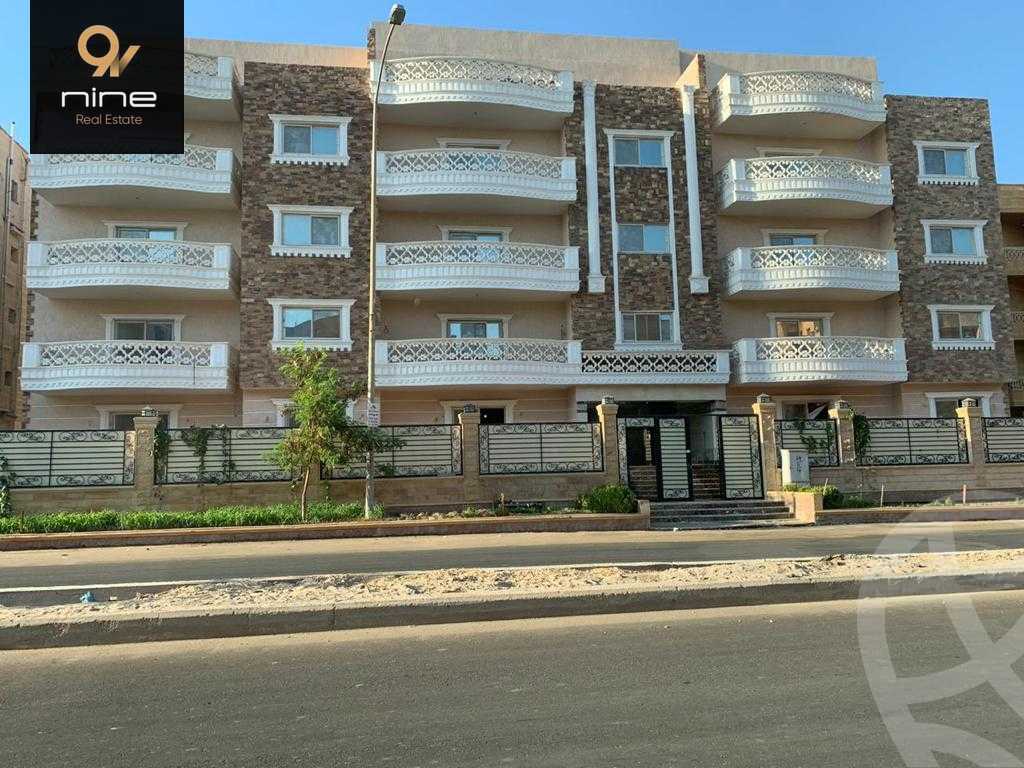 https://aqarmap.com.eg/ar/listing/4347886-for-sale-cairo-6th-of-october-featured-neighborhood-sixth-touristic-village-sameh-gado-st