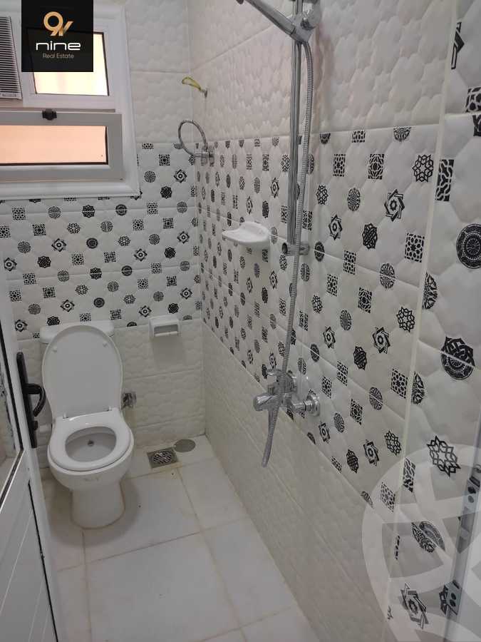 https://aqarmap.com.eg/en/listing/4365761-for-sale-cairo-el-sheikh-zayed-city-el-hay-el-hady-ashaer-area-1-abdel-latif-salam-st
