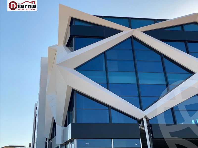 https://aqarmap.com.eg/en/listing/4347812-for-sale-cairo-new-administrative-capital-r7-mydtwn-swlw-mwl-btr-hwm-llttwyr