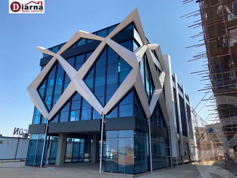 https://aqarmap.com.eg/en/listing/4347812-for-sale-cairo-new-administrative-capital-r7-mydtwn-swlw-mwl-btr-hwm-llttwyr