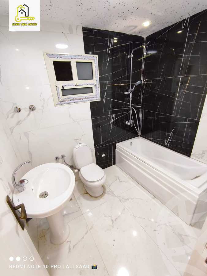 https://aqarmap.com.eg/ar/listing/4387412-for-sale-cairo-cairo-hdyq-lhrm-lmntqh