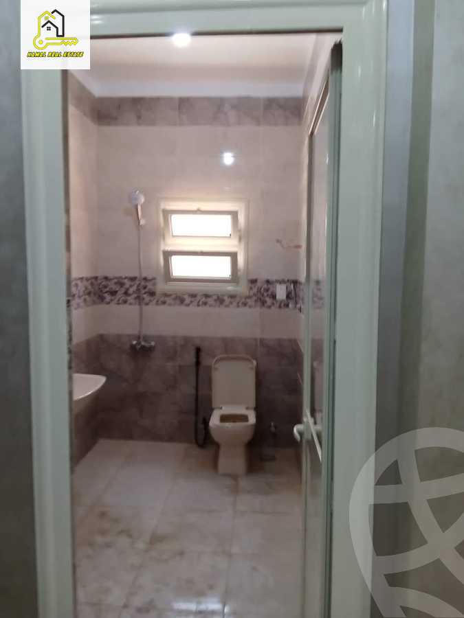 https://aqarmap.com.eg/ar/listing/4893631-for-sale-cairo-6th-of-october-hadaeq-october-ebni-betak-7-mohammed-hamdan-st