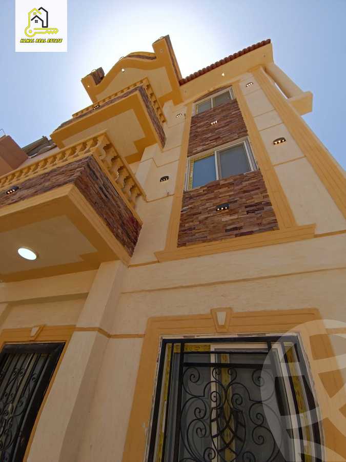 https://aqarmap.com.eg/ar/listing/4909870-for-sale-cairo-6th-of-october-hadaeq-october-ebni-betak-4