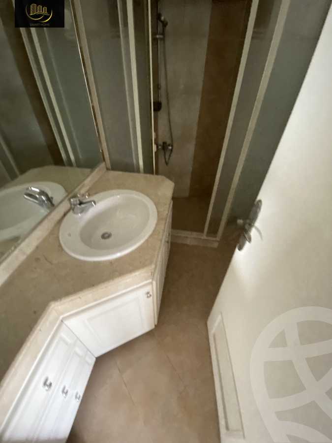 https://aqarmap.com.eg/en/listing/4059735-for-sale-cairo-el-maadi-sarayat-el-maadi-street-18