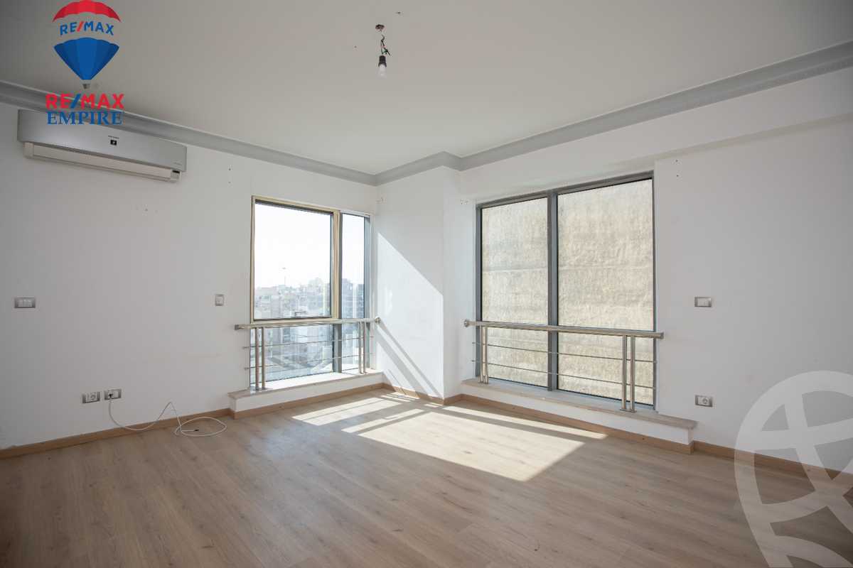 https://aqarmap.com.eg/ar/listing/4427040-for-sale-alexandria-smouha-14th-of-may-st