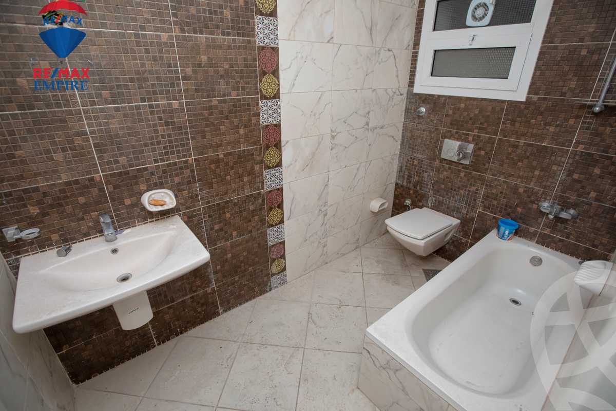 https://aqarmap.com.eg/ar/listing/4427040-for-sale-alexandria-smouha-14th-of-may-st