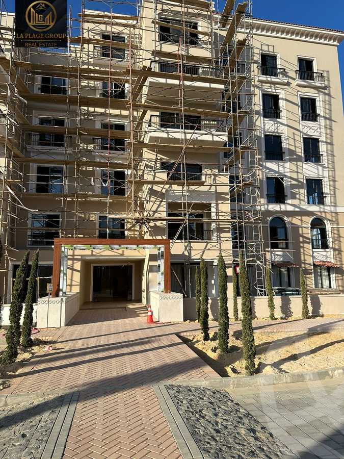 https://aqarmap.com.eg/ar/listing/4561147-for-sale-cairo-el-sheikh-zayed-city-compounds-kmbwnd-fyldj-wyst-dr-llttwyr