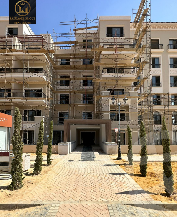 https://aqarmap.com.eg/ar/listing/4561147-for-sale-cairo-el-sheikh-zayed-city-compounds-kmbwnd-fyldj-wyst-dr-llttwyr