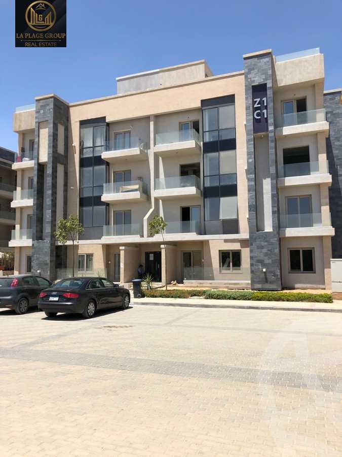 https://aqarmap.com.eg/en/listing/4721912-for-sale-cairo-new-cairo-compounds-galleria-moon-valley