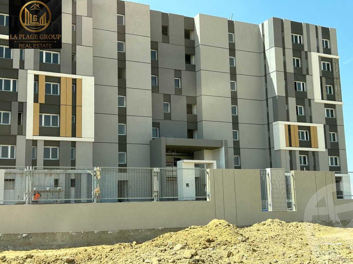 https://aqarmap.com.eg/en/listing/4764370-for-sale-cairo-new-cairo-lmstqbl-syty-compounds-hap-town