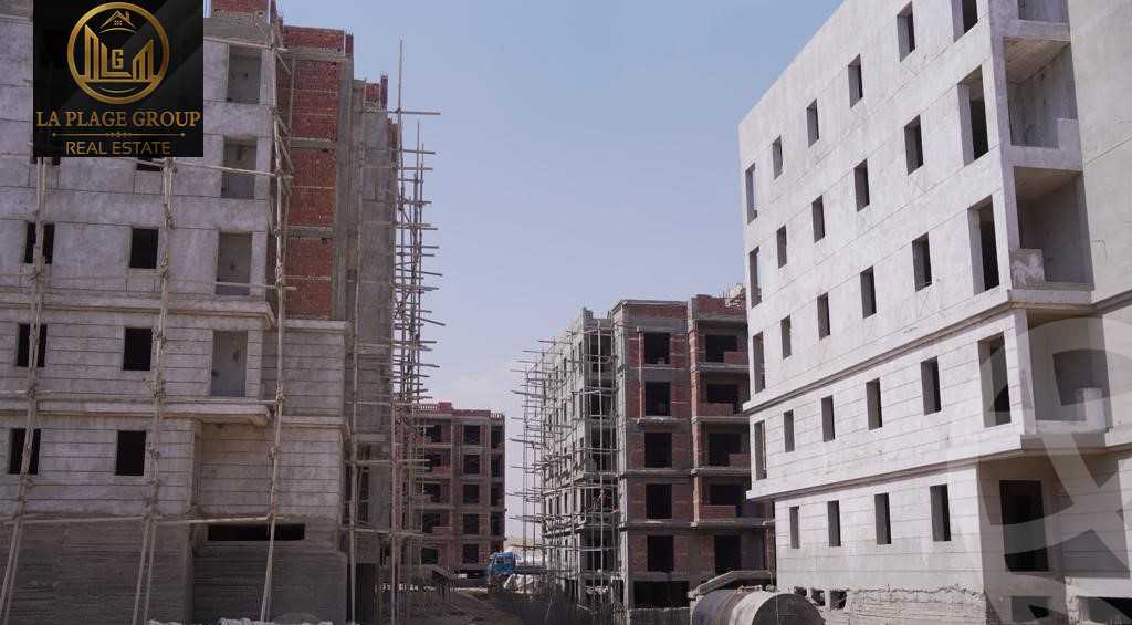 https://aqarmap.com.eg/ar/listing/4770523-for-sale-cairo-new-cairo-compounds-kmbwnd-lk-ls-wdy-lmryky