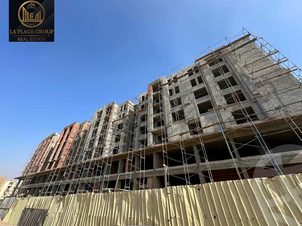 https://aqarmap.com.eg/ar/listing/4976969-for-sale-cairo-heliopolis-compounds-kmbwnd-flwry-shyrtwn-bnyn-llttwyr