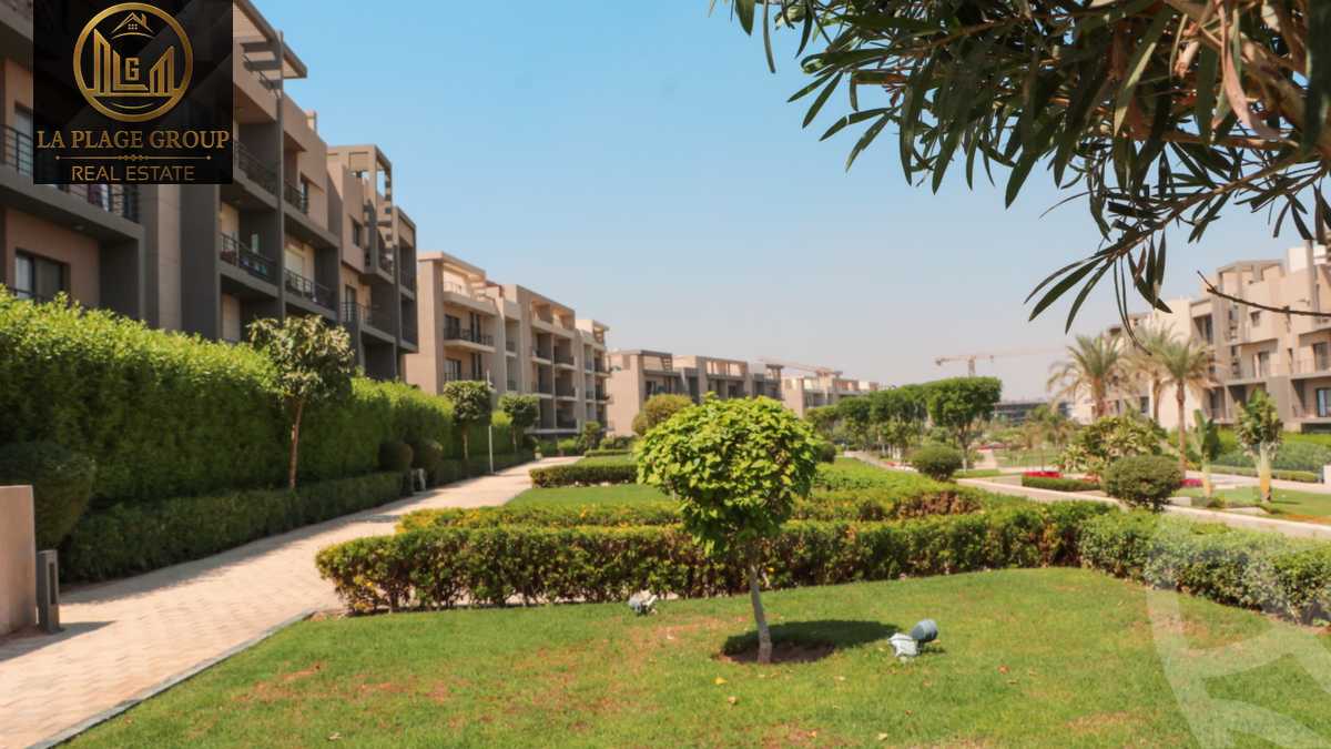 https://aqarmap.com.eg/en/listing/5363204-for-sale-cairo-new-cairo-compounds-fifth-square