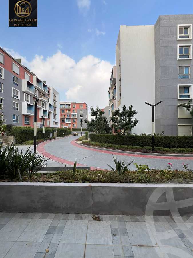 https://aqarmap.com.eg/en/listing/5386064-for-sale-cairo-new-cairo-compounds-mwrd-fq-llttwyr