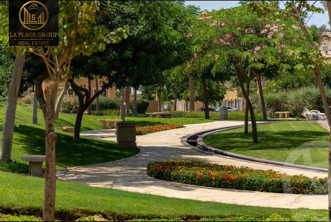 https://aqarmap.com.eg/en/listing/5509618-for-sale-cairo-new-cairo-compounds-hyde-park-parkway-hyde-park-compound