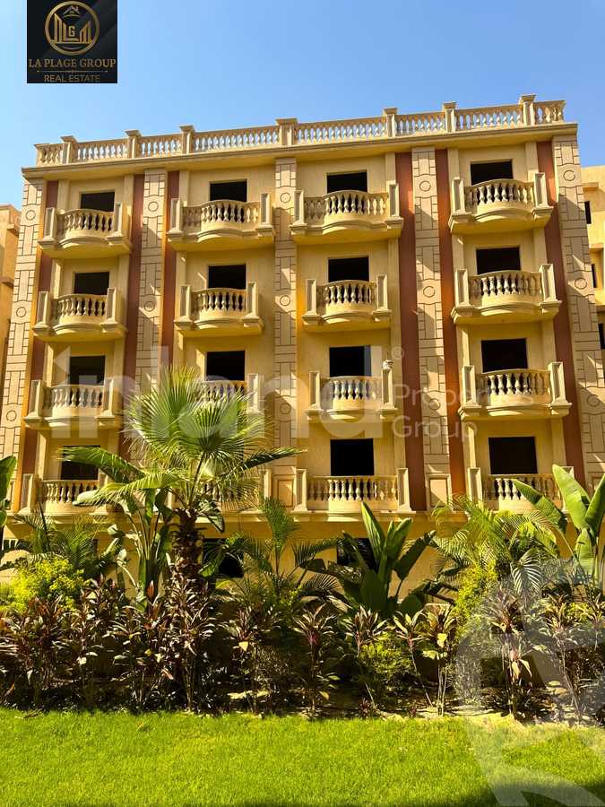https://aqarmap.com.eg/en/listing/5579140-for-sale-cairo-new-cairo-compounds-el-ashrafia