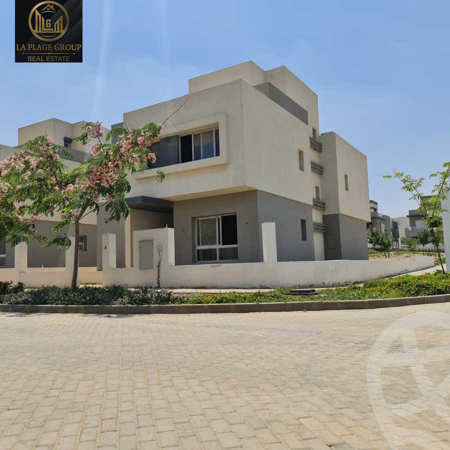 https://aqarmap.com.eg/en/listing/5615840-for-sale-cairo-new-cairo-compounds-hyde-park-cluster-18-hyde-park