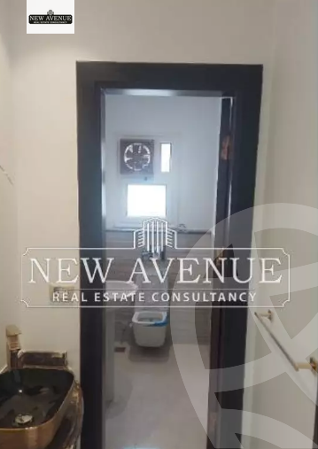 https://aqarmap.com.eg/ar/listing/4531174-for-rent-cairo-new-cairo-compounds-mountain-view-hyde-park