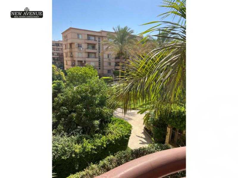 https://aqarmap.com.eg/ar/listing/4837623-for-sale-cairo-new-cairo-lrhb-city-phase-4-mostafa-kamel-st