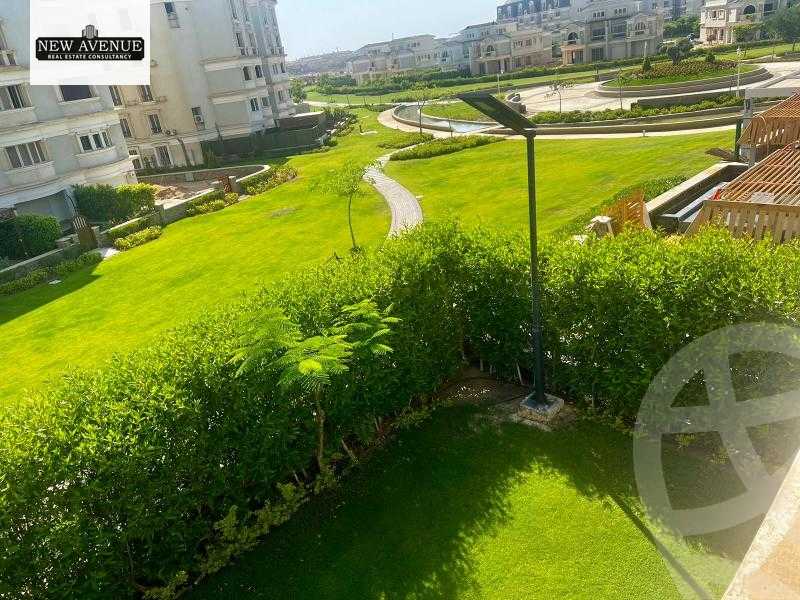 https://aqarmap.com.eg/ar/listing/4838328-for-sale-cairo-new-cairo-compounds-mountain-view-hyde-park