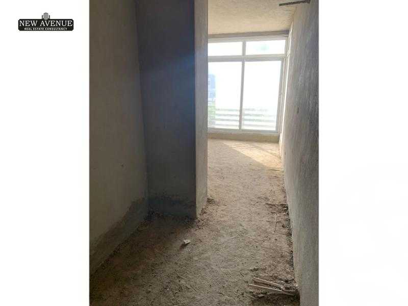 https://aqarmap.com.eg/en/listing/4838438-for-sale-cairo-new-cairo-compounds-hyde-park-centre-ville-hyde-park