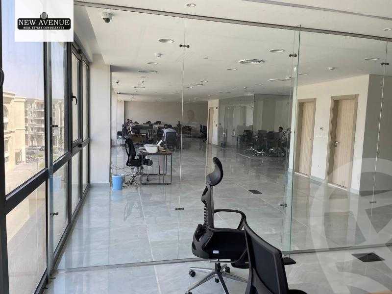 https://aqarmap.com.eg/ar/listing/4895332-for-rent-cairo-new-cairo-compounds-mivida-mivida-parcel-17