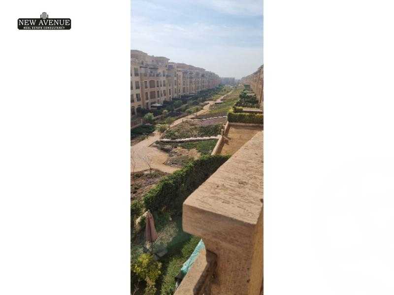 https://aqarmap.com.eg/en/listing/5860030-for-sale-cairo-new-cairo-compounds-stwn-ryzydns-by-ar-y-llttwyr