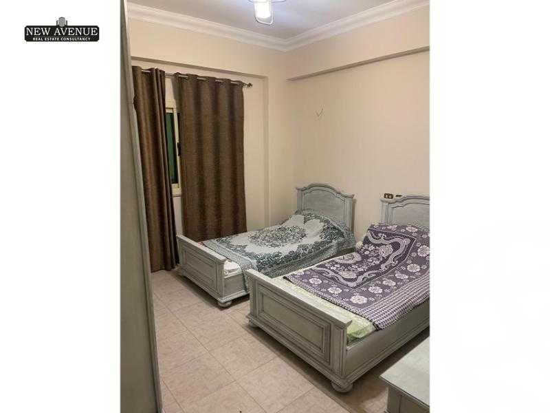 https://aqarmap.com.eg/ar/listing/4922359-for-sale-cairo-new-cairo-ganob-el-akadamiya-south-academy-b-taha-hussein-st