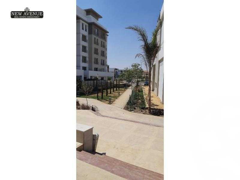 https://aqarmap.com.eg/en/listing/4961397-for-sale-cairo-new-cairo-compounds-hyde-park-hpr-hyde-park