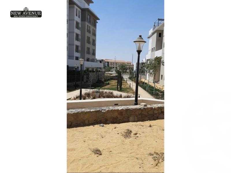 https://aqarmap.com.eg/en/listing/4961397-for-sale-cairo-new-cairo-compounds-hyde-park-hpr-hyde-park