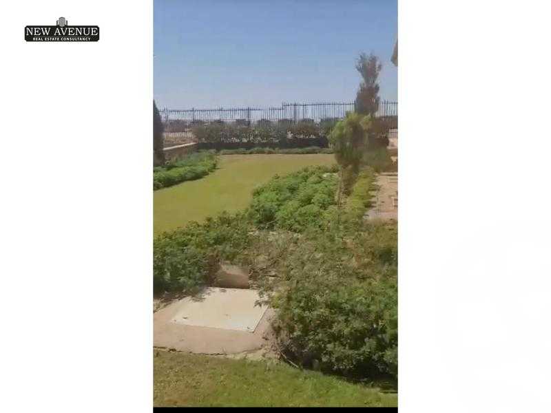 https://aqarmap.com.eg/en/listing/4974356-for-sale-cairo-new-cairo-compounds-mountain-view-hyde-park