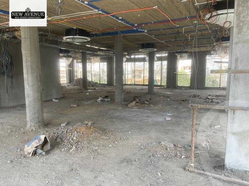 https://aqarmap.com.eg/ar/listing/4980548-for-sale-cairo-new-cairo-90th-street-90th:-between-mountain-view-roundabout-and-auc