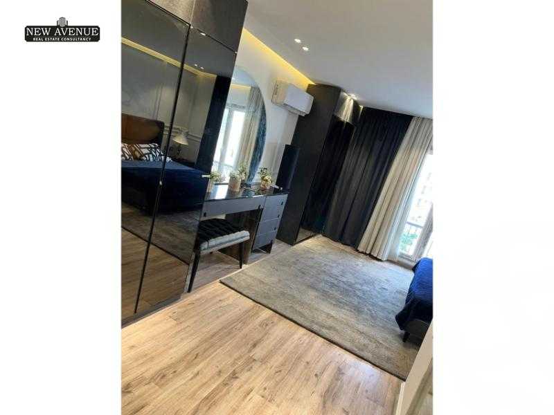 https://aqarmap.com.eg/en/listing/5213254-for-sale-cairo-new-cairo-compounds-mountain-view-hyde-park