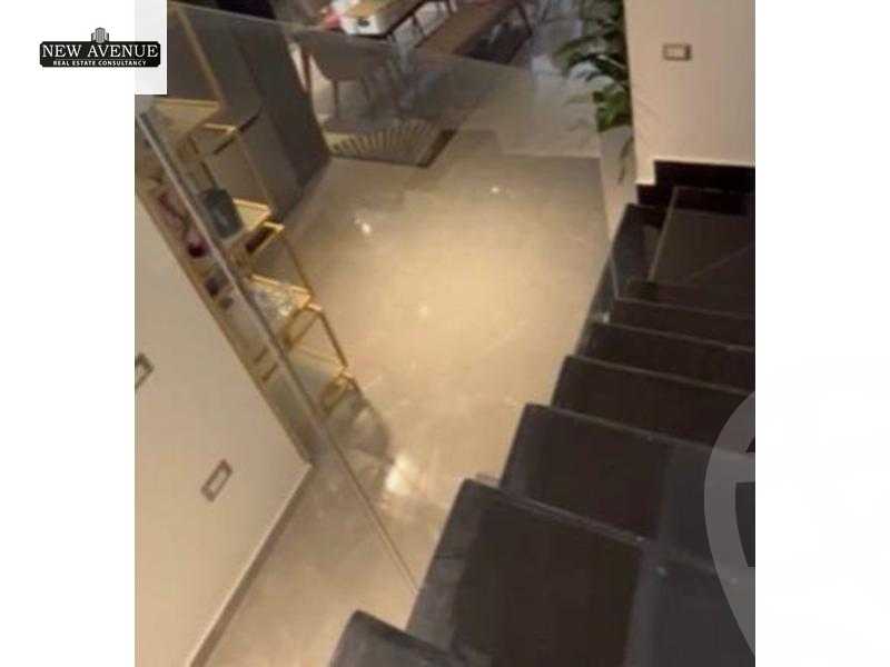 https://aqarmap.com.eg/en/listing/5213254-for-sale-cairo-new-cairo-compounds-mountain-view-hyde-park
