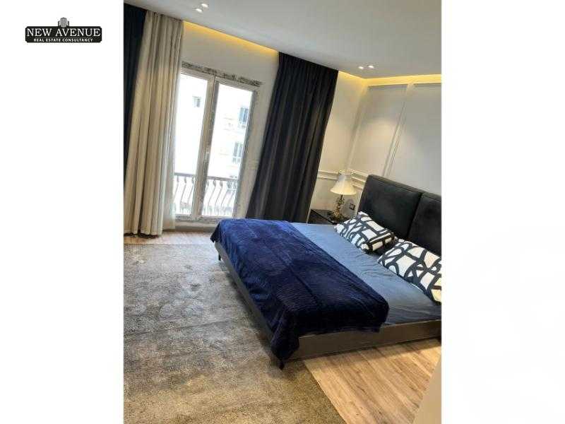 https://aqarmap.com.eg/en/listing/5213254-for-sale-cairo-new-cairo-compounds-mountain-view-hyde-park