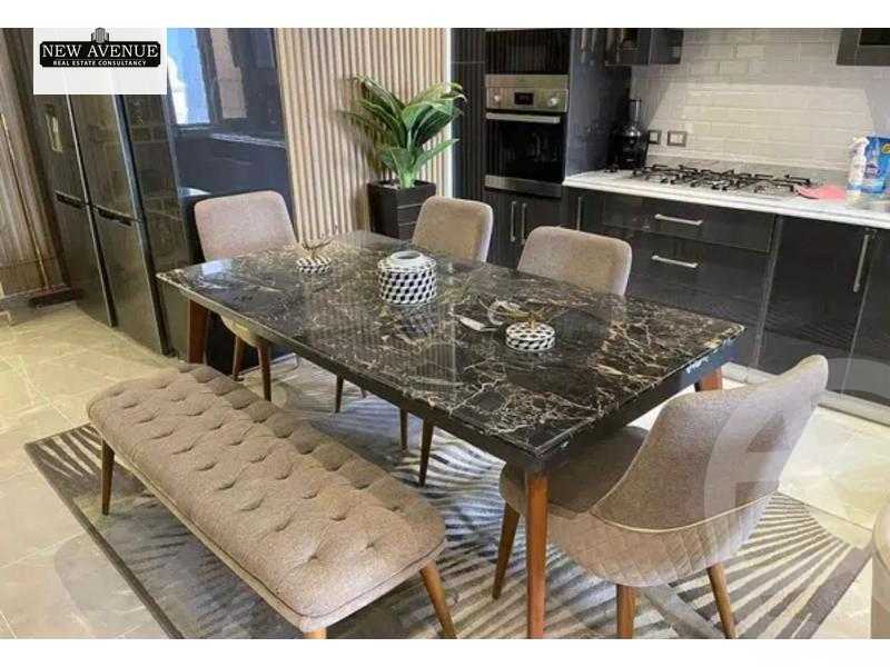 https://aqarmap.com.eg/en/listing/5213254-for-sale-cairo-new-cairo-compounds-mountain-view-hyde-park