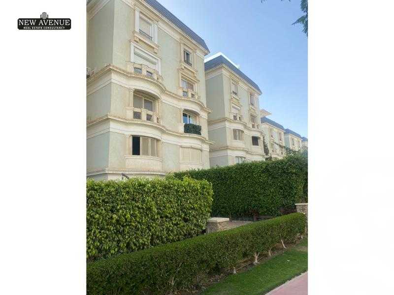 https://aqarmap.com.eg/en/listing/5213254-for-sale-cairo-new-cairo-compounds-mountain-view-hyde-park