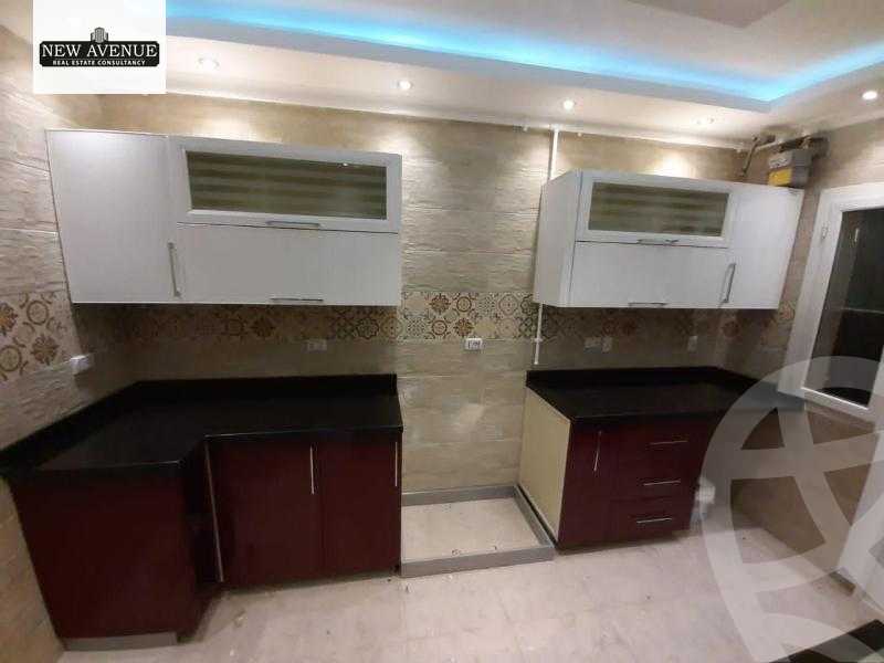 https://aqarmap.com.eg/ar/listing/5224319-for-sale-cairo-new-cairo-compounds-mountain-view-hyde-park