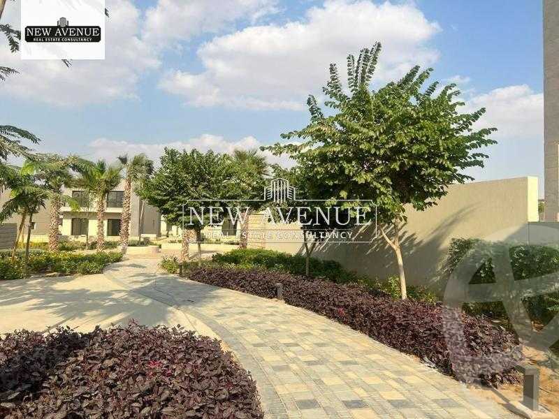 https://aqarmap.com.eg/en/listing/5236322-for-sale-cairo-new-cairo-compounds-swan-lake-iris-swan-lake-residence