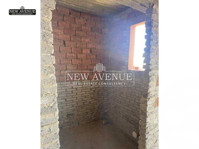 https://aqarmap.com.eg/ar/listing/5256917-for-sale-cairo-new-cairo-compounds-brwmynd-ryzydns-wdy-djl-llttwyr