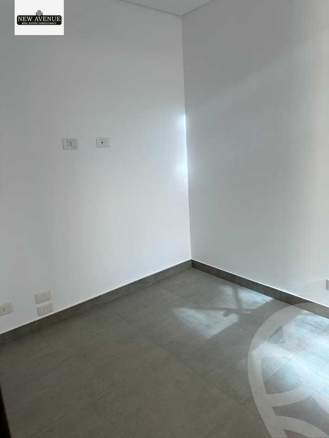 https://aqarmap.com.eg/en/listing/5299892-for-sale-cairo-new-cairo-compounds-mivida