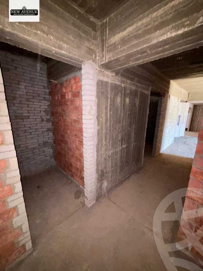 https://aqarmap.com.eg/en/listing/5301590-for-sale-cairo-new-cairo-compounds-blm-hylz-nyw-kyrw