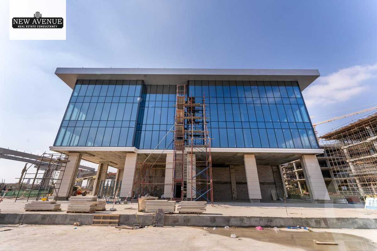 https://aqarmap.com.eg/en/listing/5304118-for-sale-cairo-new-cairo-compounds-golden-gate-redcon