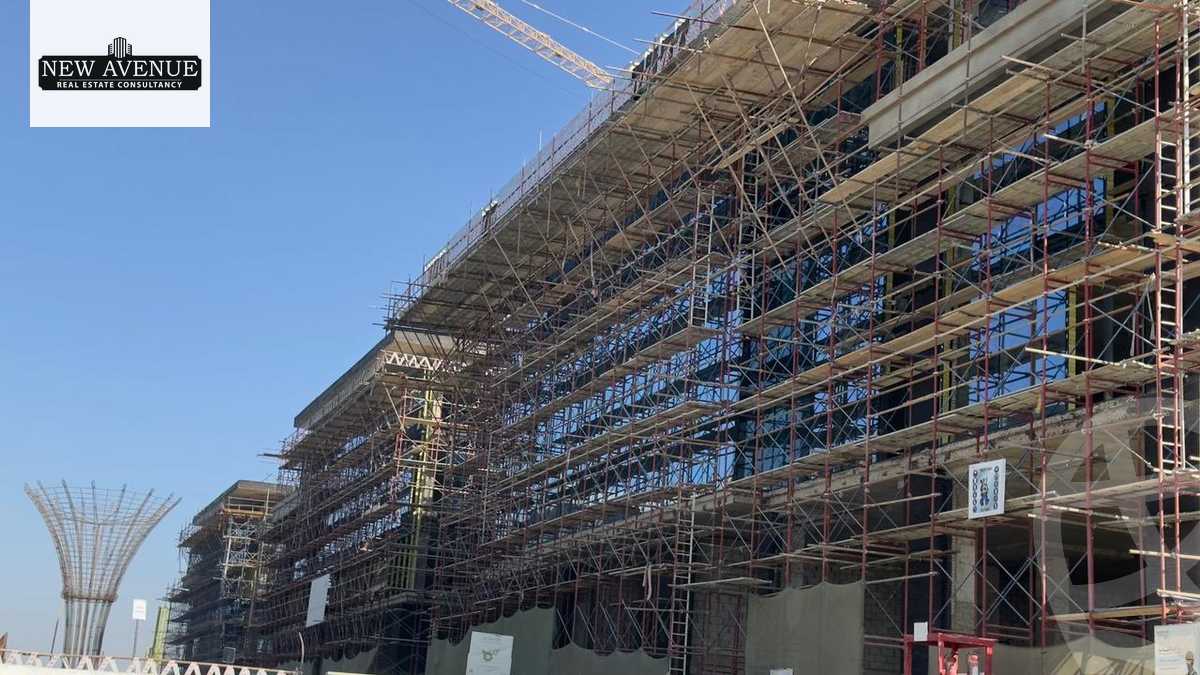 https://aqarmap.com.eg/en/listing/5304118-for-sale-cairo-new-cairo-compounds-golden-gate-redcon