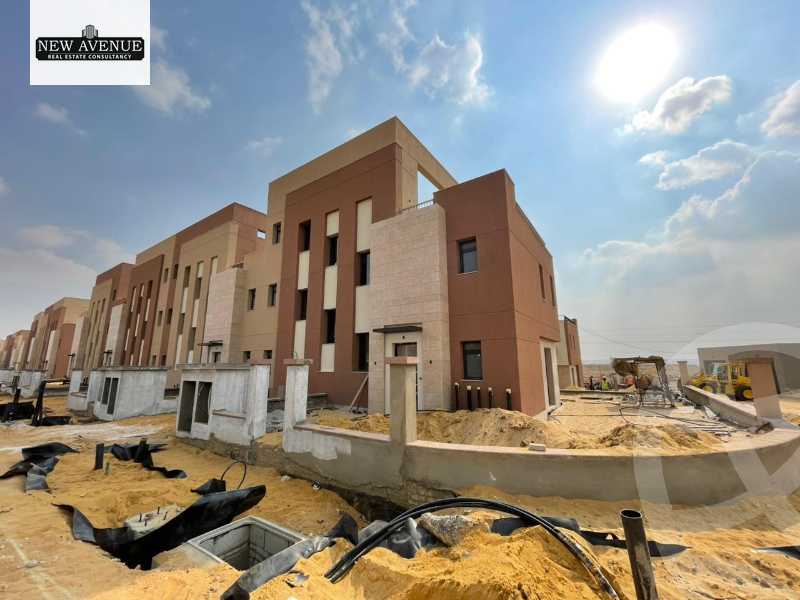 https://aqarmap.com.eg/en/listing/5310492-for-sale-cairo-new-cairo-compounds-district-5-town-homes-district-5