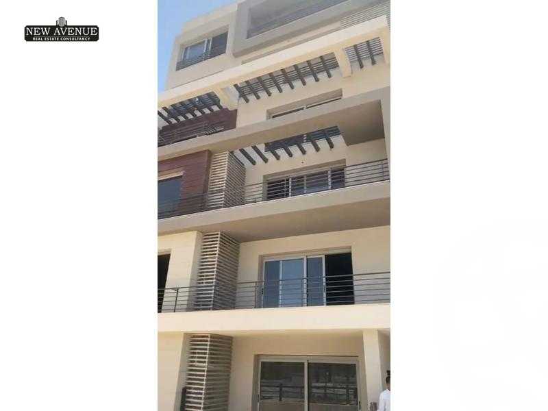 https://aqarmap.com.eg/en/listing/5313298-for-sale-cairo-new-cairo-compounds-blm-hylz-nyw-kyrw