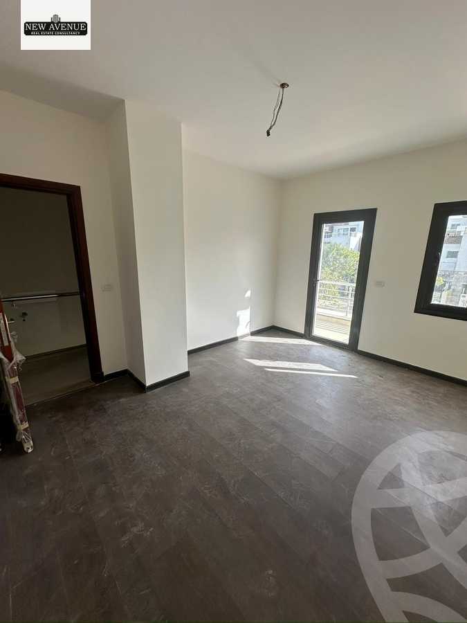 https://aqarmap.com.eg/en/listing/5332243-for-sale-cairo-new-cairo-compounds-hyde-park-centre-ville-hyde-park