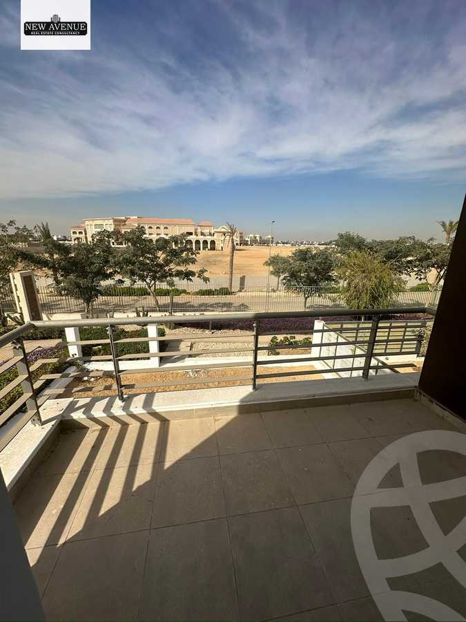 https://aqarmap.com.eg/en/listing/5332243-for-sale-cairo-new-cairo-compounds-hyde-park-centre-ville-hyde-park