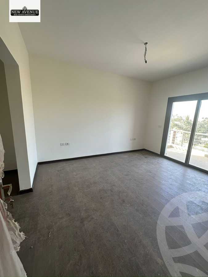 https://aqarmap.com.eg/en/listing/5332243-for-sale-cairo-new-cairo-compounds-hyde-park-centre-ville-hyde-park